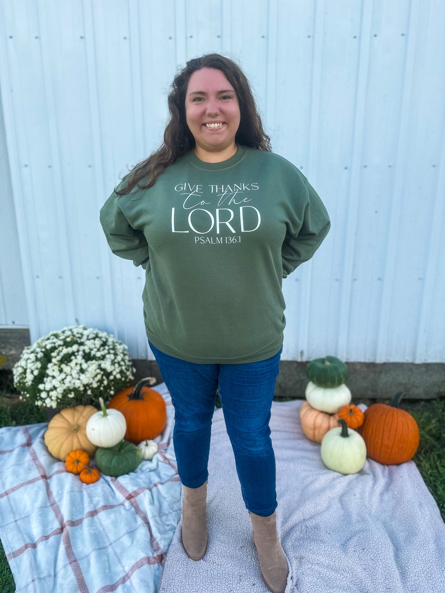 Give Thanks to the Lord Crewneck