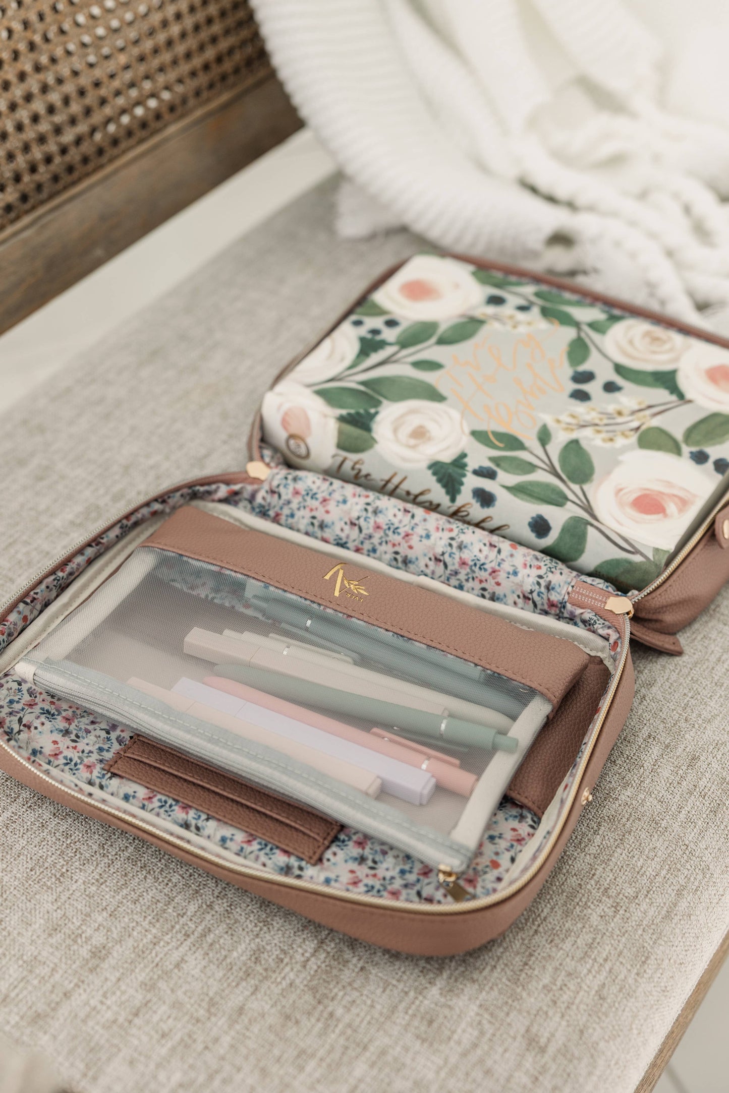 Bible Cover, Bible Bag Crossbody LAVENDER