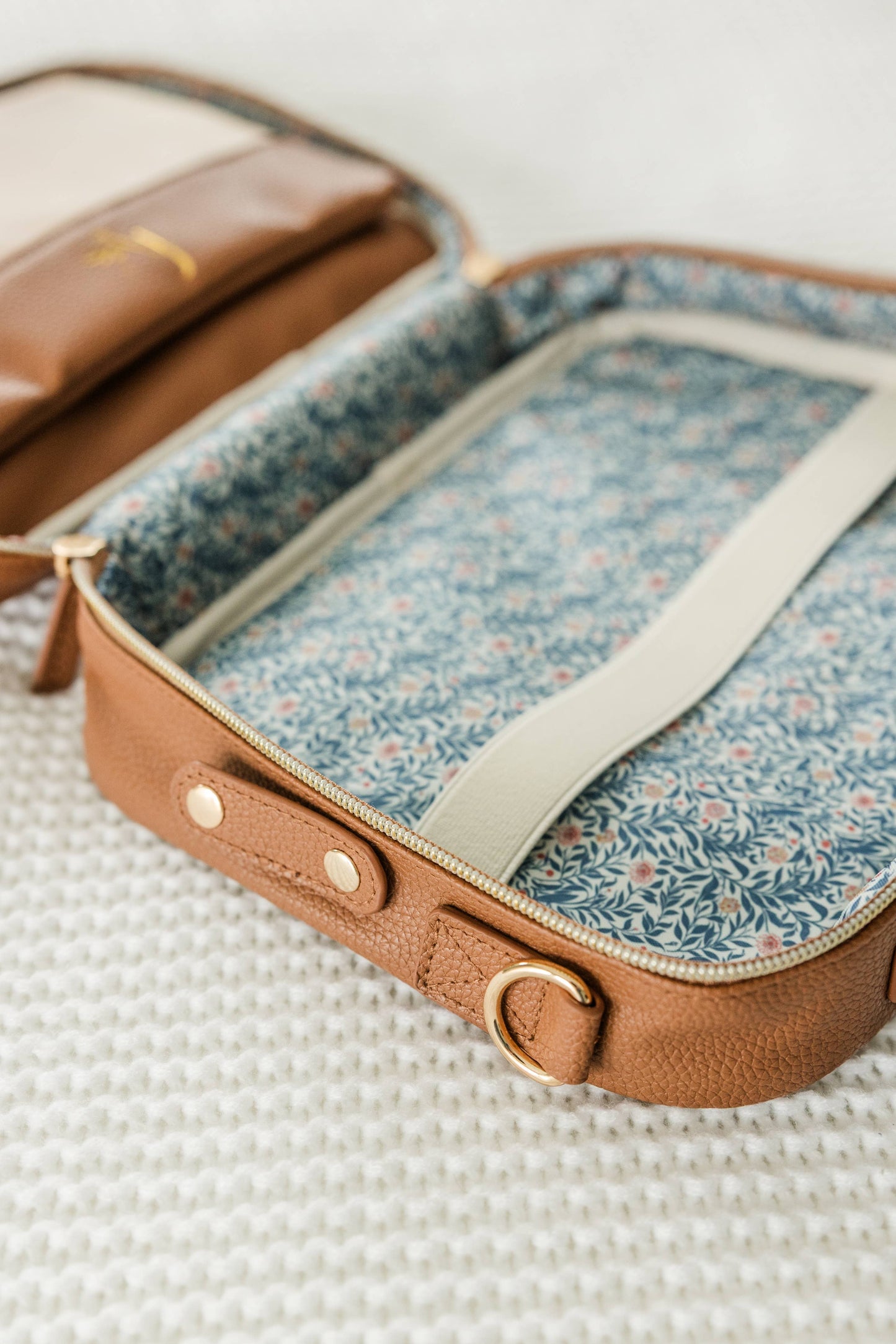 Bible Cover, Bible Bag Crossbody MOCHA