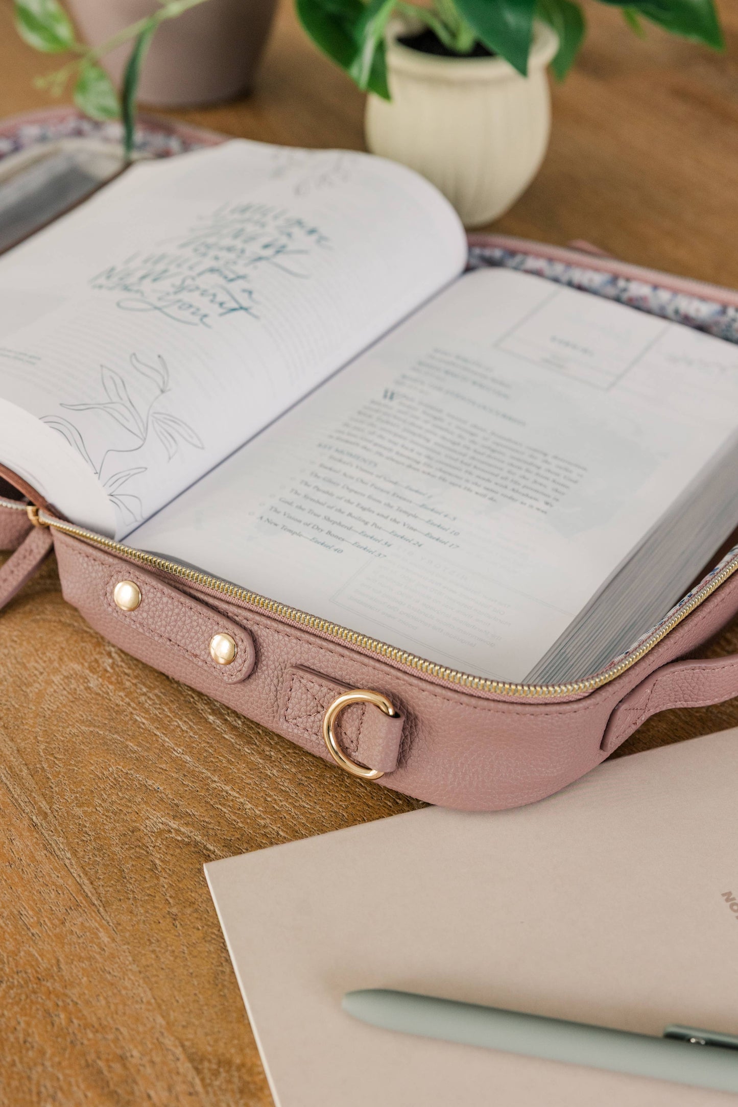 Bible Cover, Bible Bag Crossbody LAVENDER